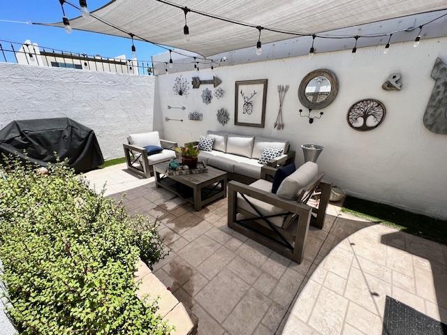 7734 E Minnezona Avenue, Scottsdale, AZ 85251