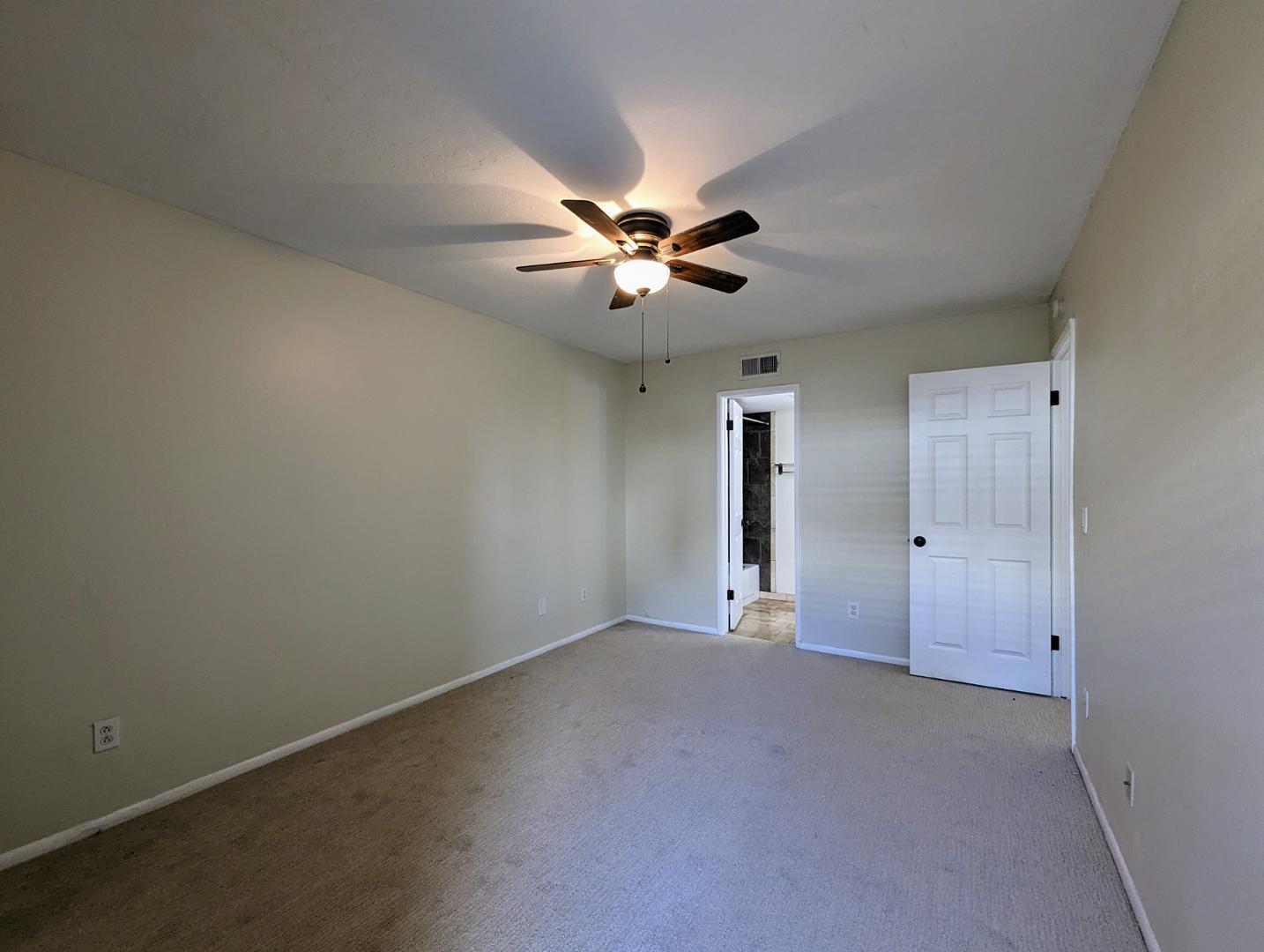 720 E Alice Avenue Unit 102, Phoenix, AZ 85020