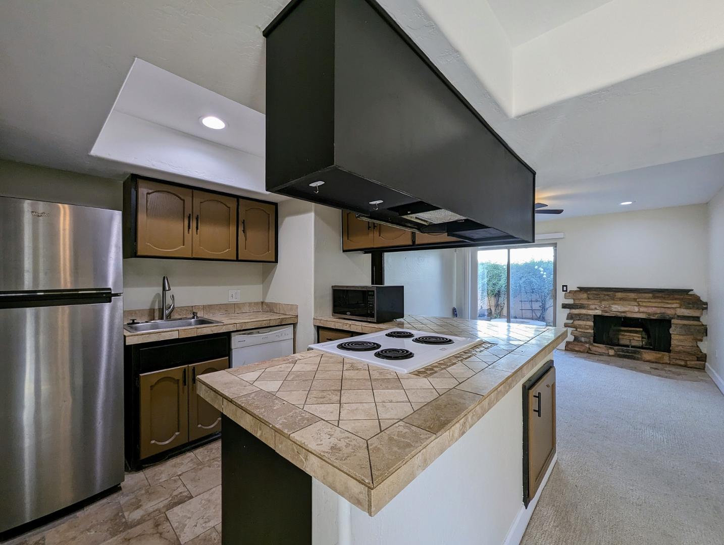 720 E Alice Avenue Unit 102, Phoenix, AZ 85020