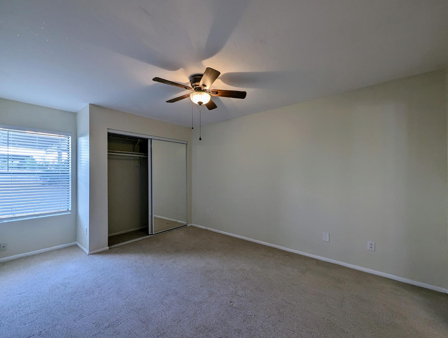 720 E Alice Avenue Unit 102, Phoenix, AZ 85020