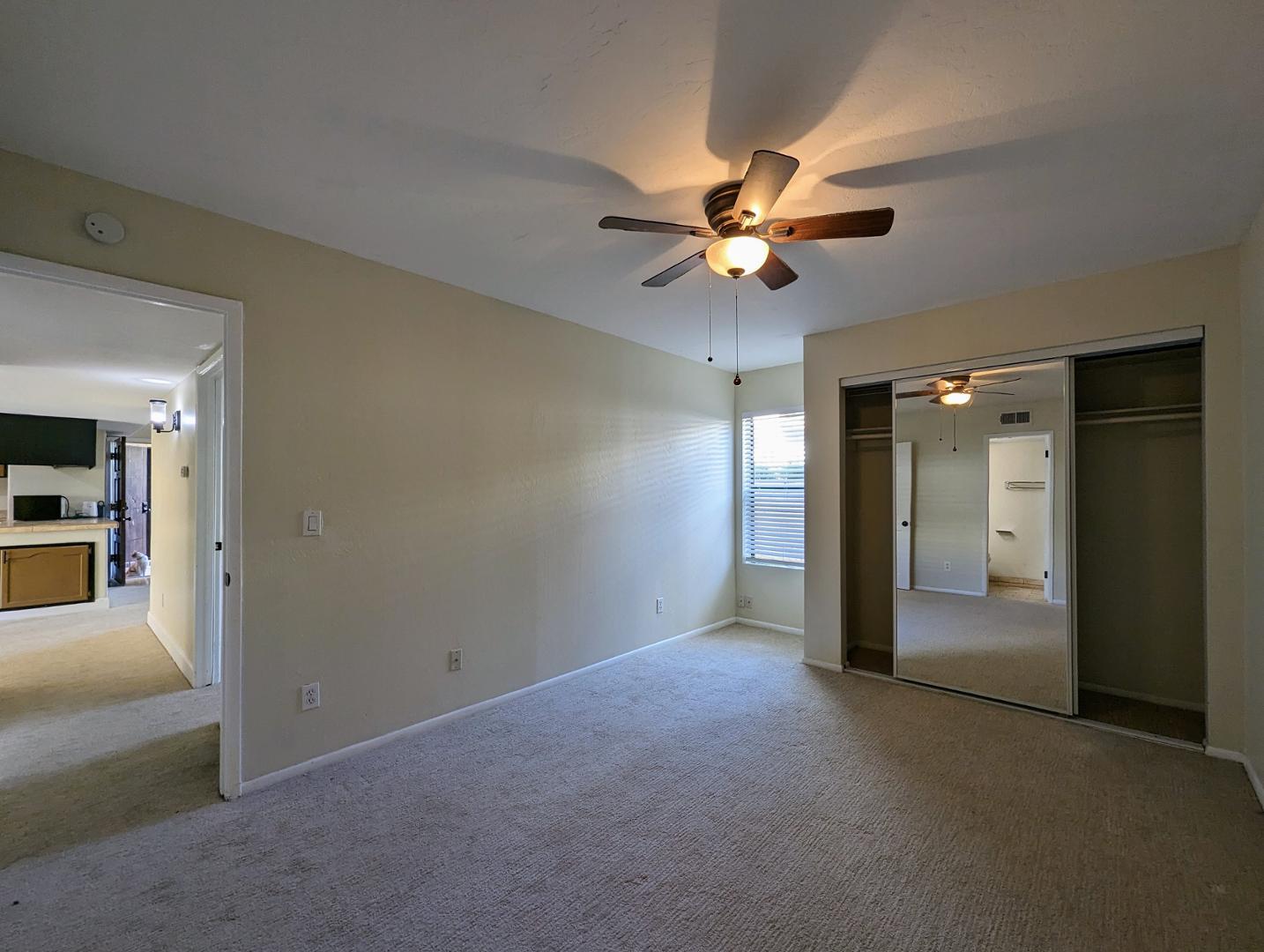 720 E Alice Avenue Unit 102, Phoenix, AZ 85020