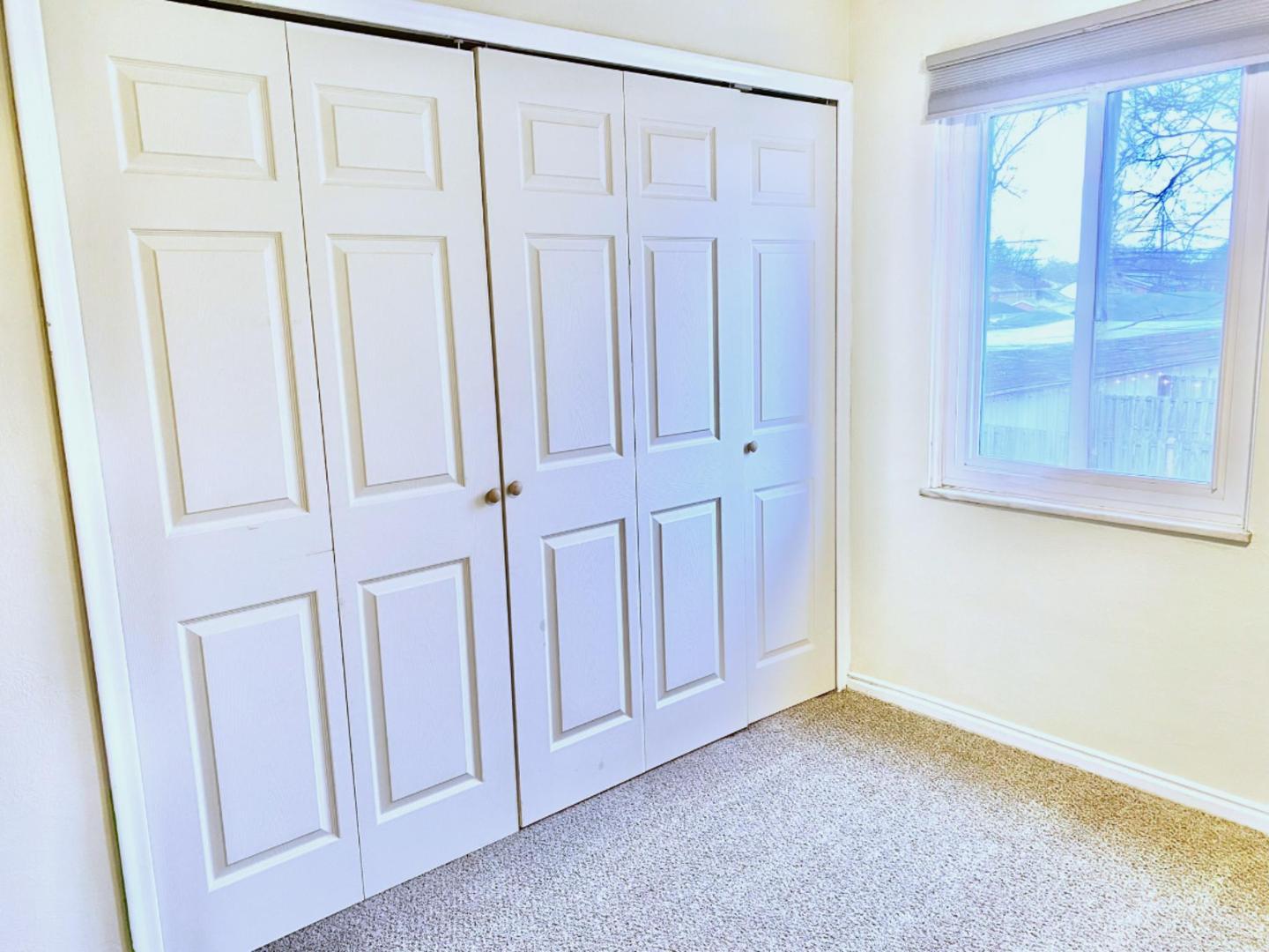 Image 9 For 4033 Hillandale  4 Or D