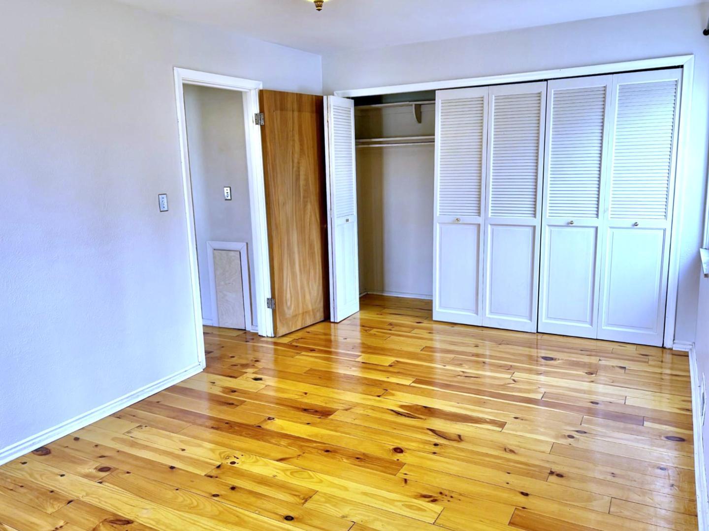 Image 12 For 4033 Hillandale  4 Or D