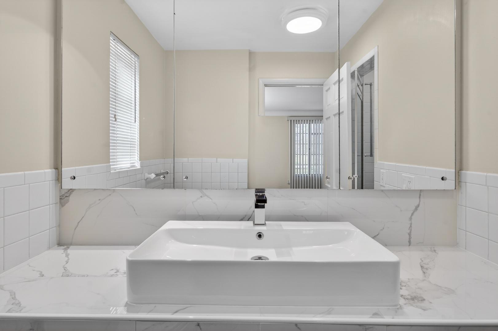 Image 26 For 3845 Hillandale Road Lower