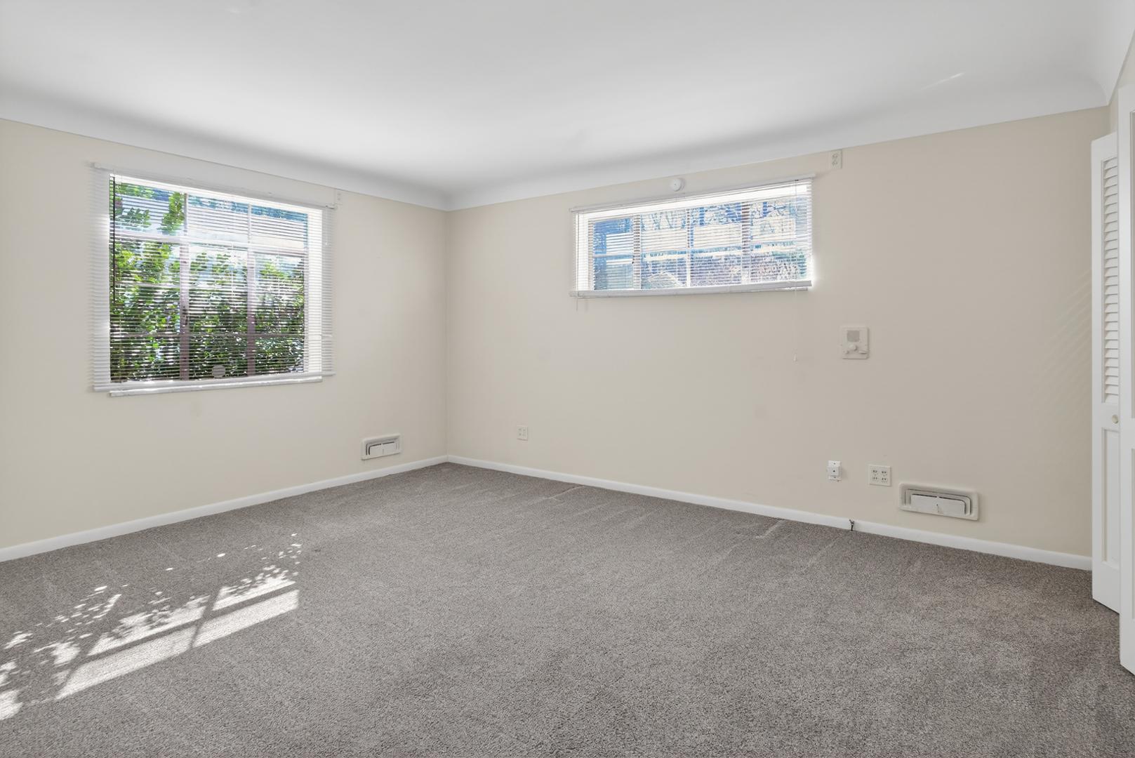 Image 28 For 3845 Hillandale Road Lower