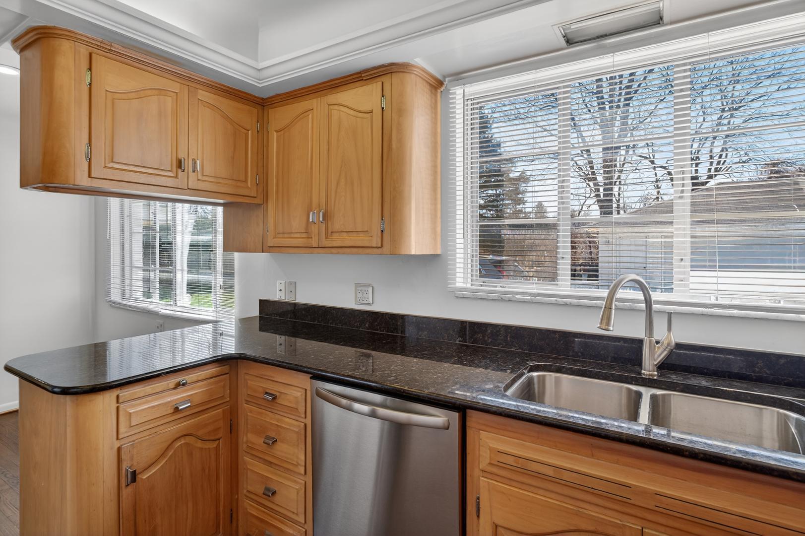 Image 13 For 3845 Hillandale Road Lower