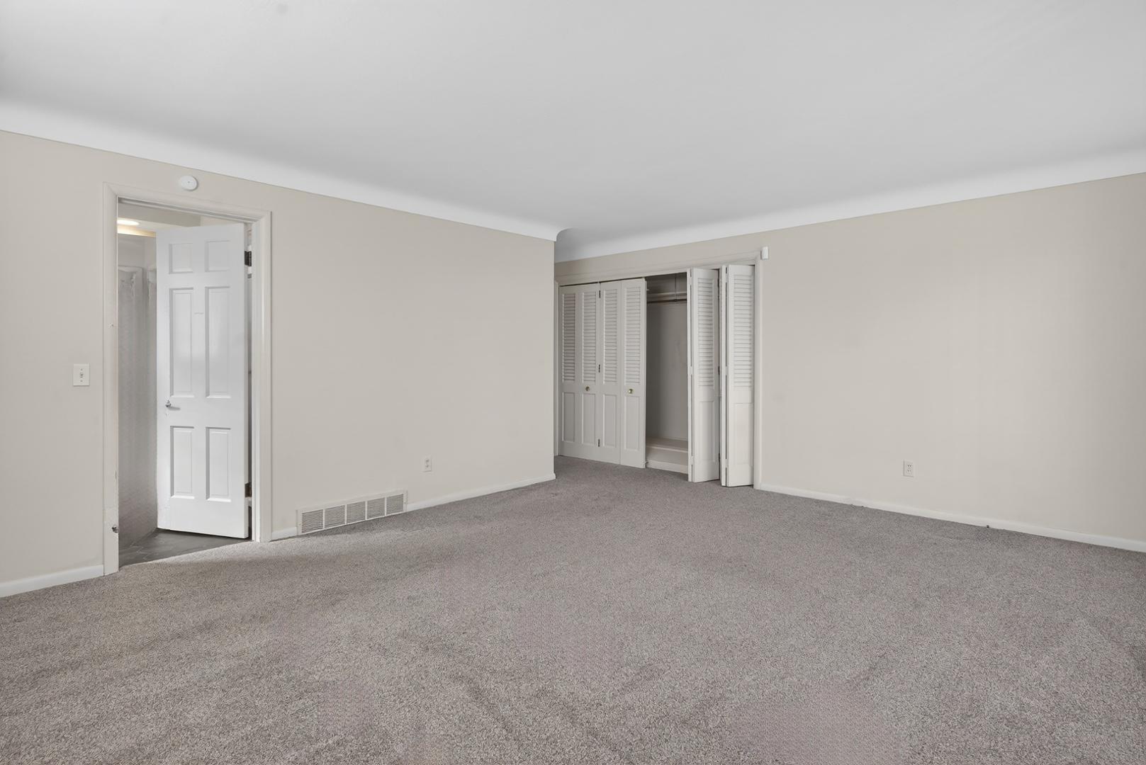 Image 21 For 3845 Hillandale Road Lower