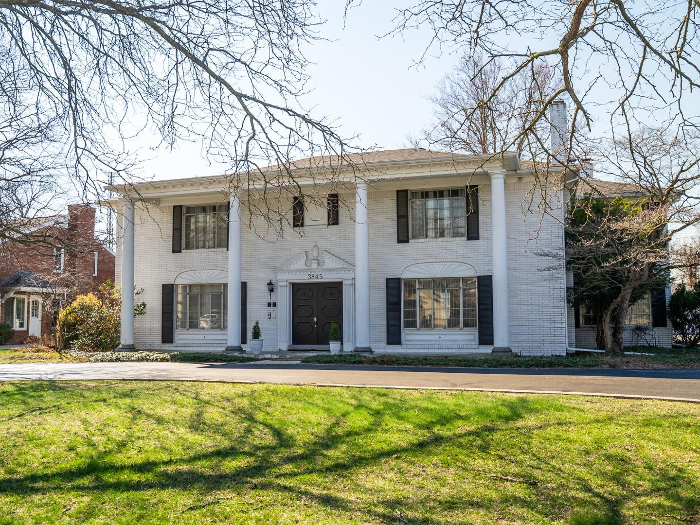 Image 3 For 3845 Hillandale Road Lower