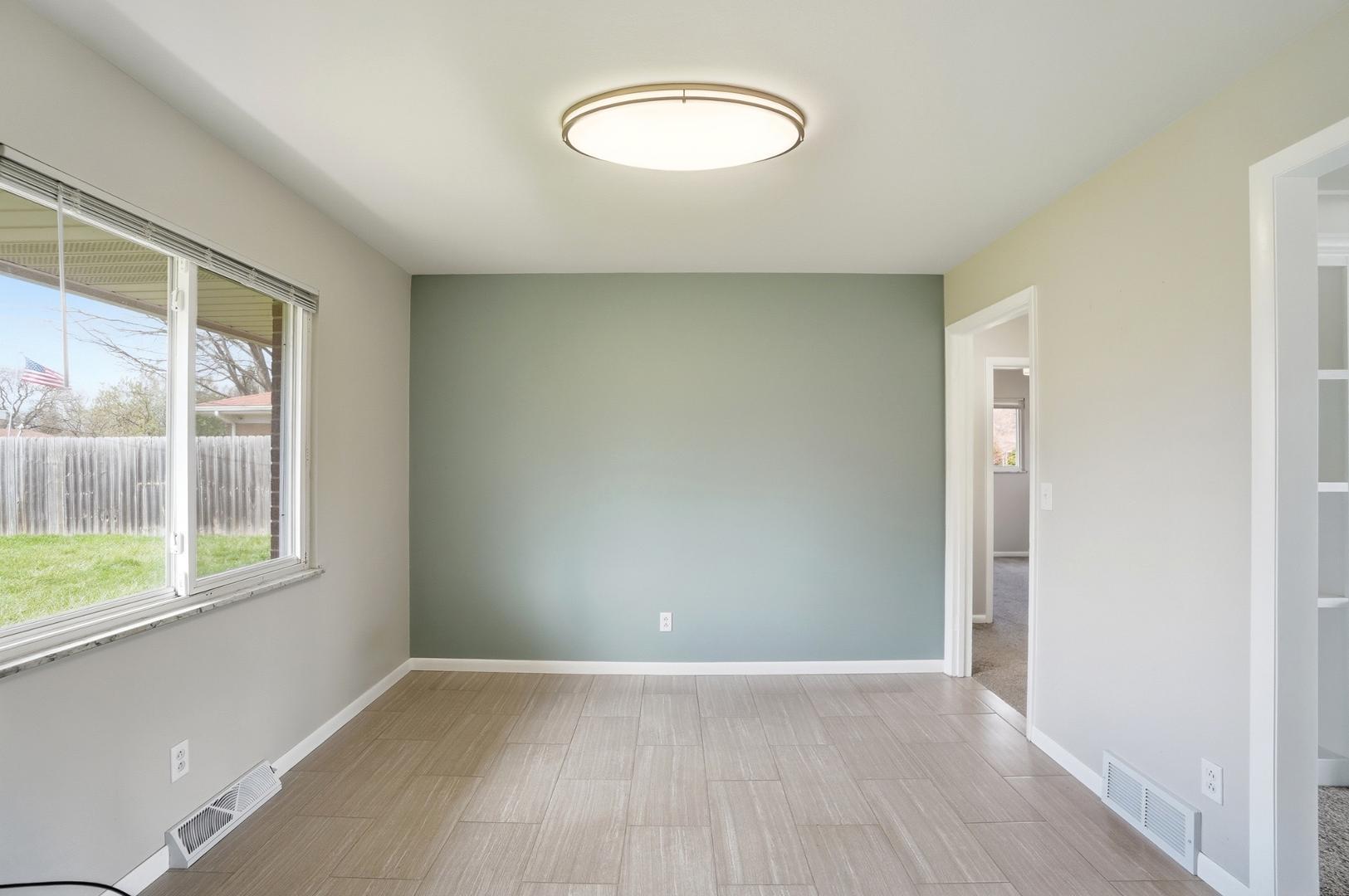 Image 14 For 5159 Grosse Point Parkway