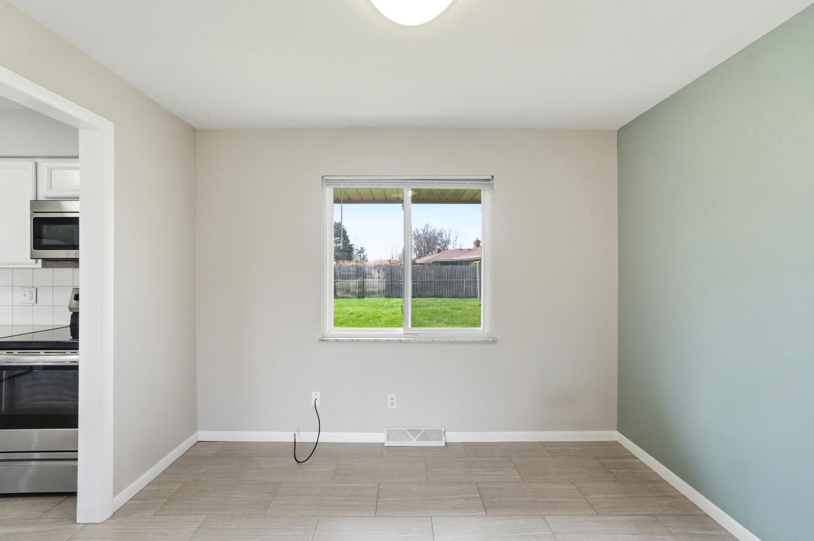 Image 15 For 5159 Grosse Point Parkway