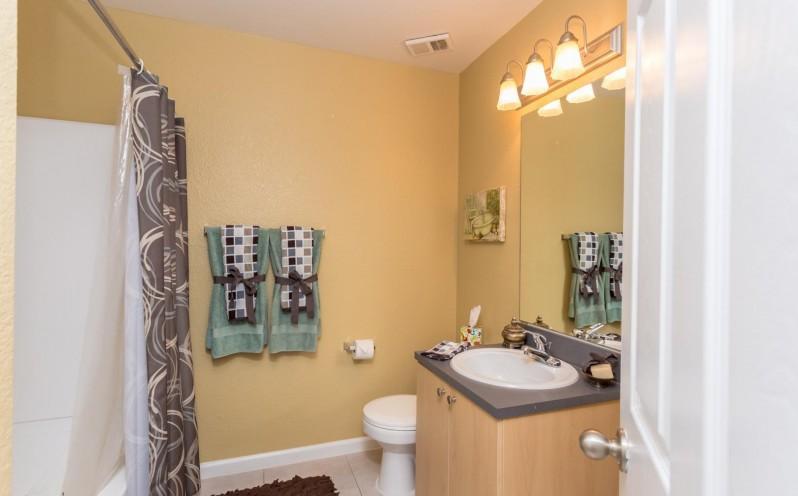 12325 SW 151st St #C-212, Miami, FL - 2,466 USD/ month