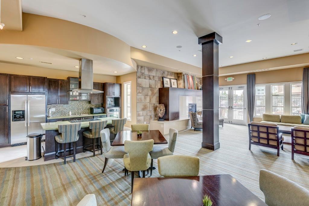 https://cdn.rentalbeast.com/listings/1491599006559_1413623.jpg.rbm