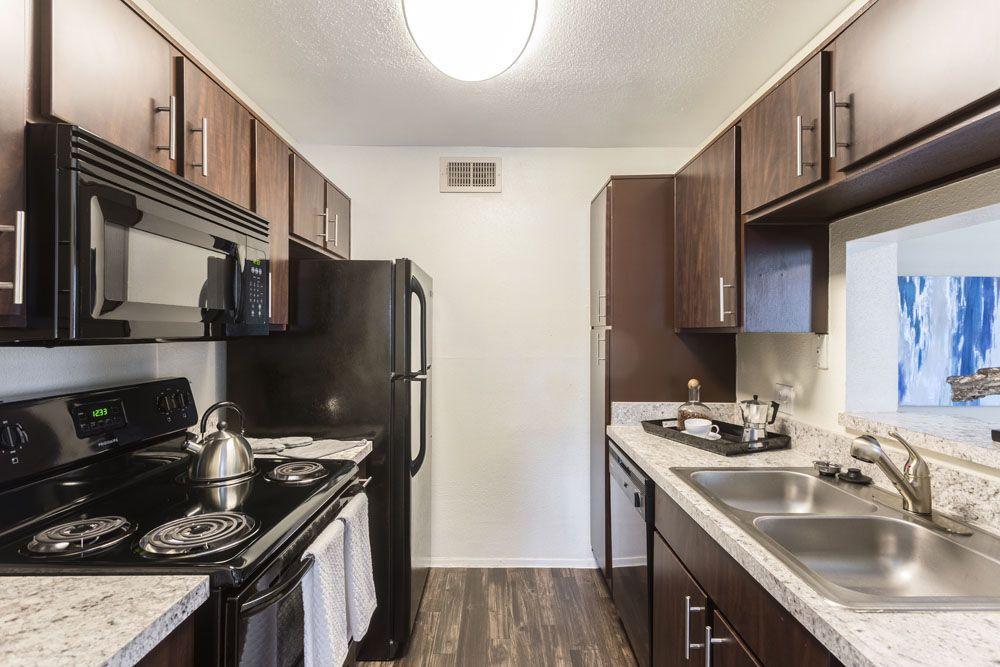 https://cdn.rentalbeast.com/listings/1501857255610_1601165.jpg.rbm