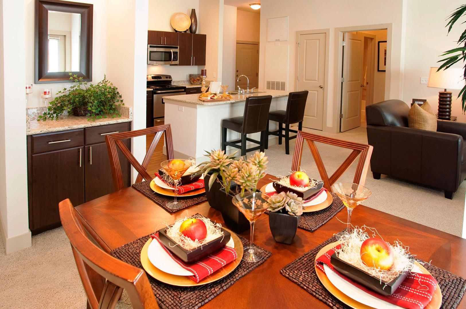 https://cdn.rentalbeast.com/listings/1507669596582_1739519.jpg.rbm