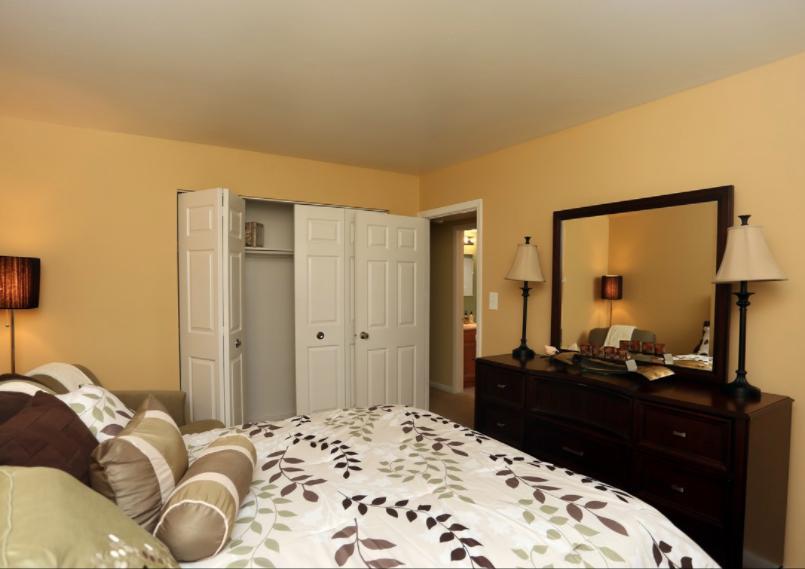 https://cdn.rentalbeast.com/listings/1511813643982_1883918.jpg.rbm