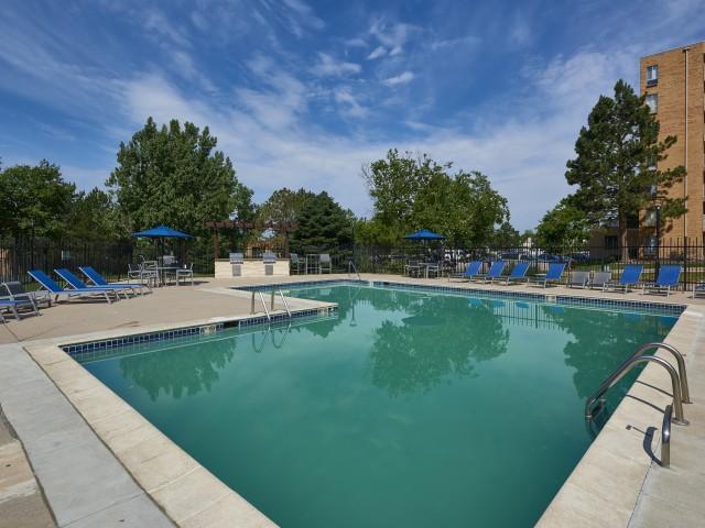 https://cdn.rentalbeast.com/listings/1518459369628_1990087.jpg.rbm