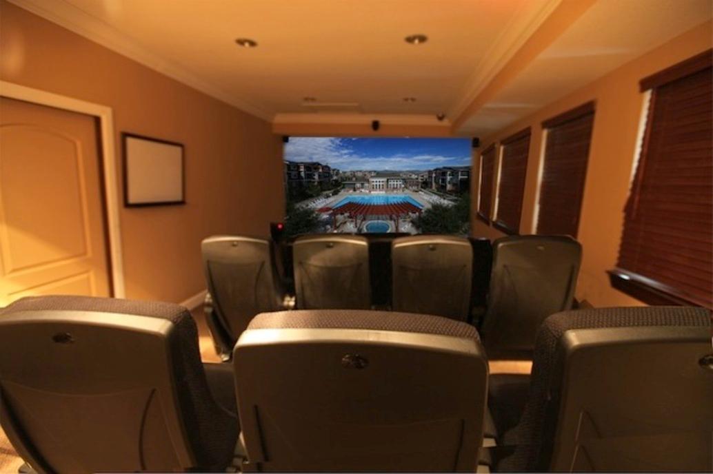 https://cdn.rentalbeast.com/listings/1519933360146_2022932.jpg.rbm