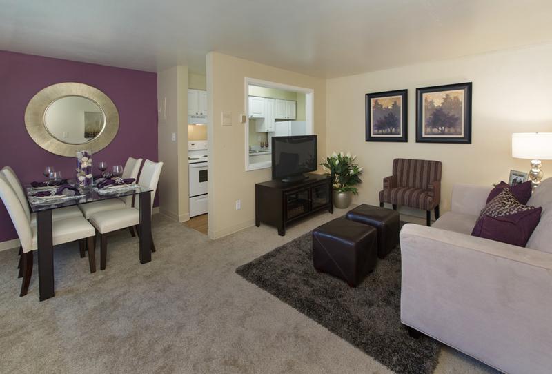 https://cdn.rentalbeast.com/listings/1522187304462_2078028.jpg.rbm