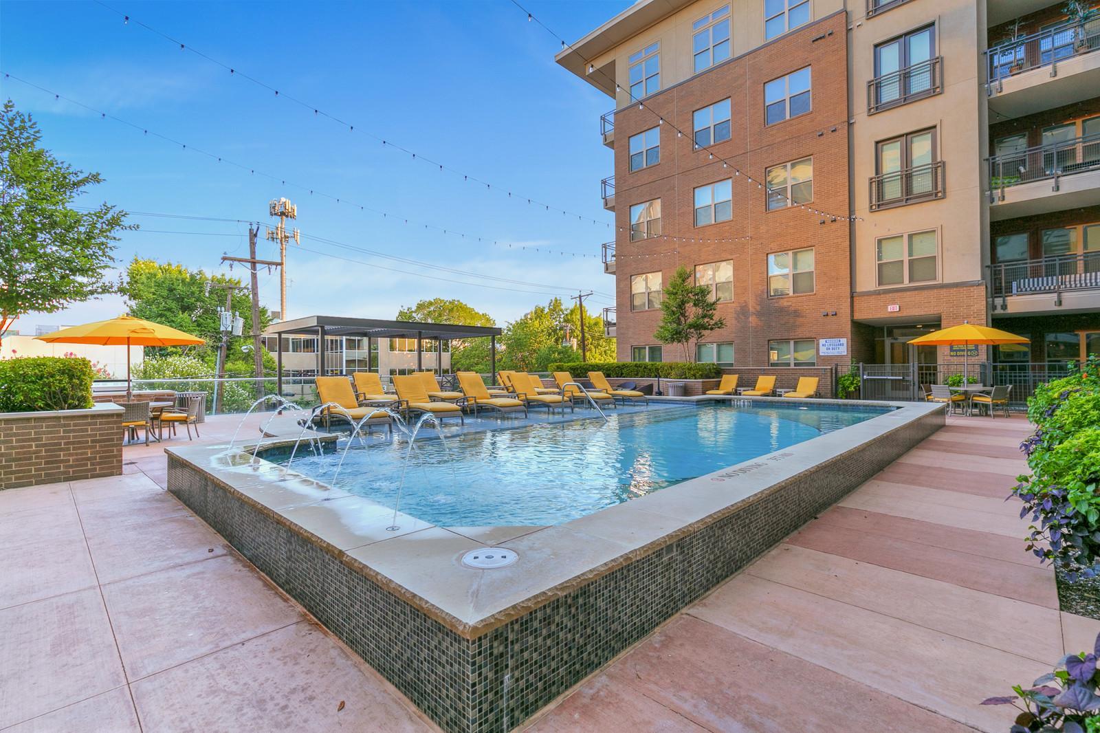 https://cdn.rentalbeast.com/listings/1534167542379_1344163.jpg.rbm