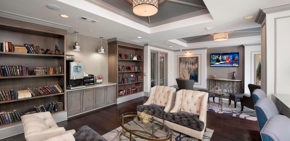 2420 Peachtree Rd NW #1120, Atlanta, GA - 1,674 USD/ month