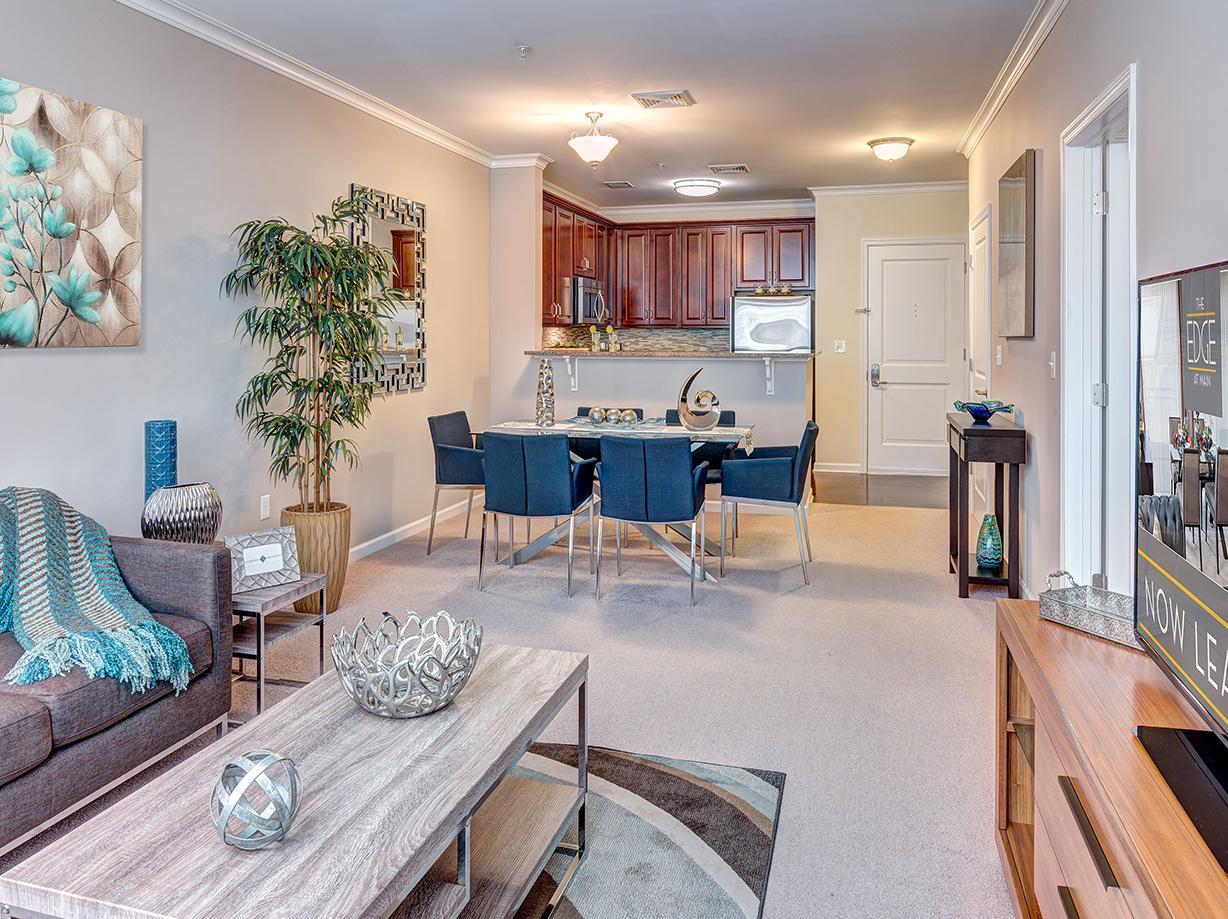 https://cdn.rentalbeast.com/listings/1547149640451_2754294.jpg.rbm