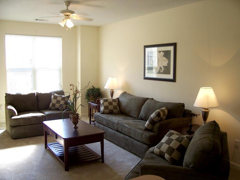 https://cdn.rentalbeast.com/listings/1549557003206_2811644.jpg.rbm
