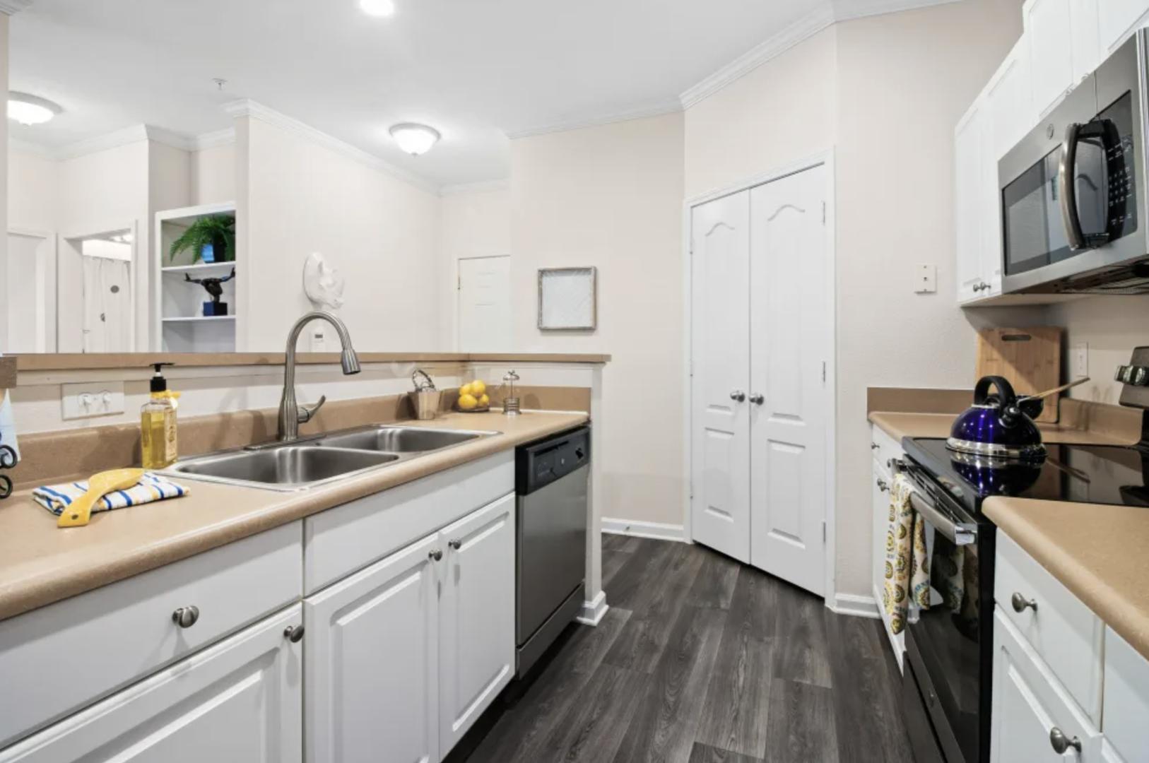 https://cdn.rentalbeast.com/listings/2001973_1657831657689.jpg.rbm