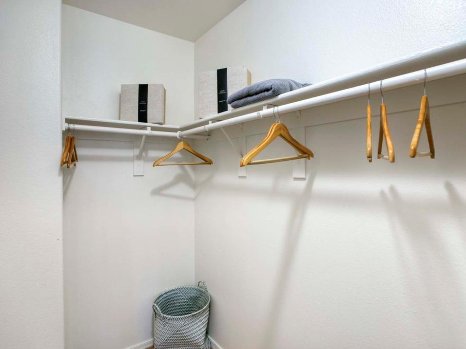 https://cdn.rentalbeast.com/listings/2020343_1583267624762.jpg.rbm