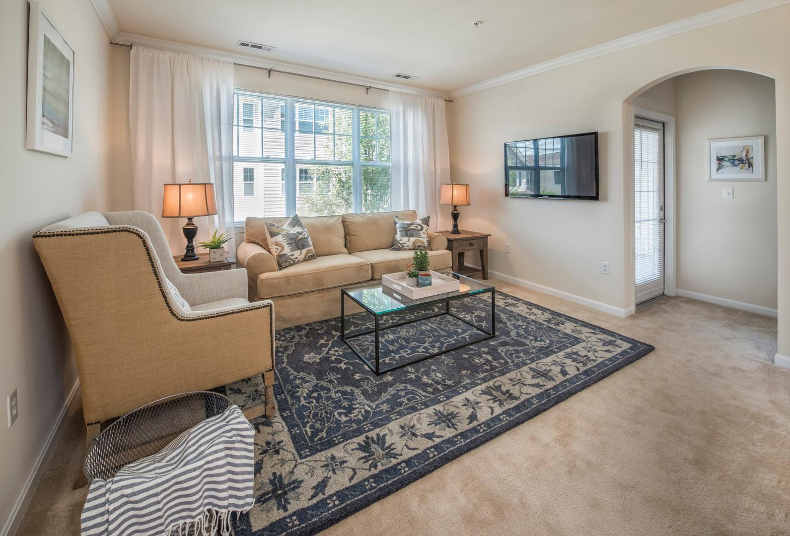 https://cdn.rentalbeast.com/listings/2040465_1590514479879.jpg.rbm