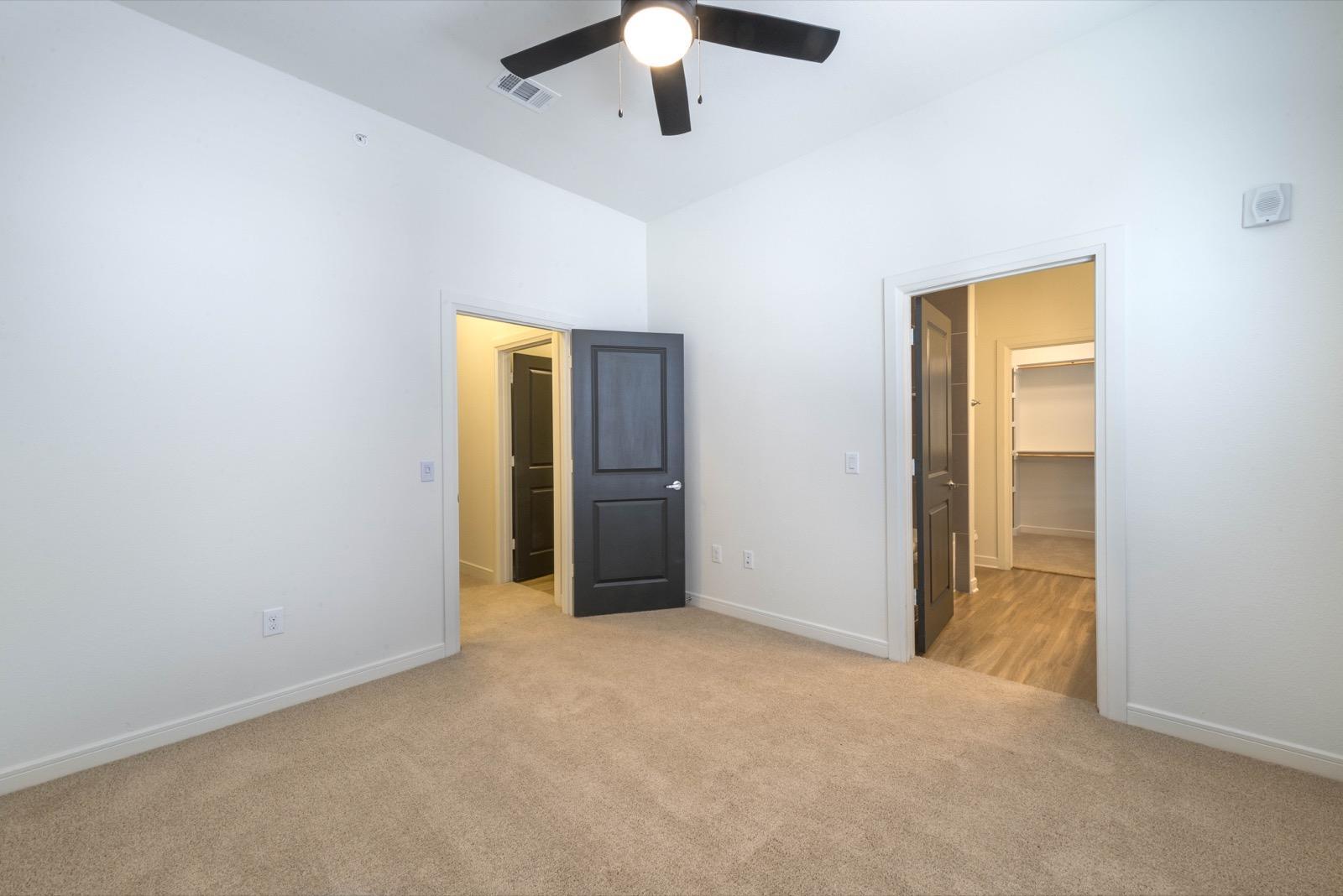 https://cdn.rentalbeast.com/listings/2229735_1560286511787.jpg.rbm