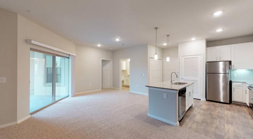 https://cdn.rentalbeast.com/listings/2442600_1555447425440.jpg.rbm