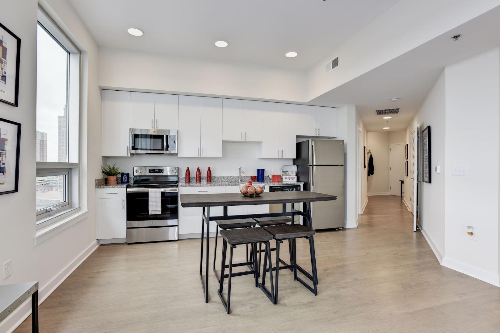 https://cdn.rentalbeast.com/listings/3311327_1568399165969.jpg.rbm