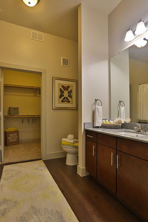 https://cdn.rentalbeast.com/listings/3484890_1574716327323.jpg.rbm