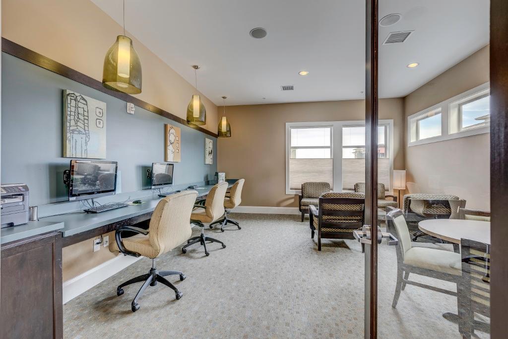 https://cdn.rentalbeast.com/listings/3677334_1582142896863.jpg.rbm