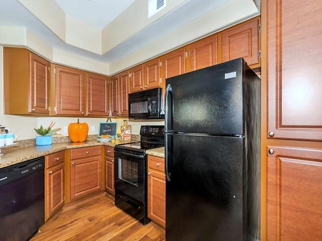 https://cdn.rentalbeast.com/listings/3874986_1588717491350.jpg.rbm