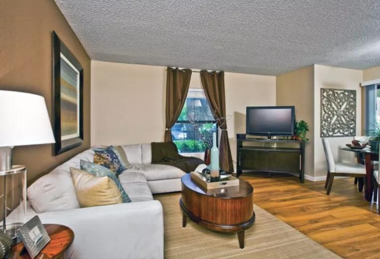 https://cdn.rentalbeast.com/listings/3885118_1588971618921.jpg.rbm