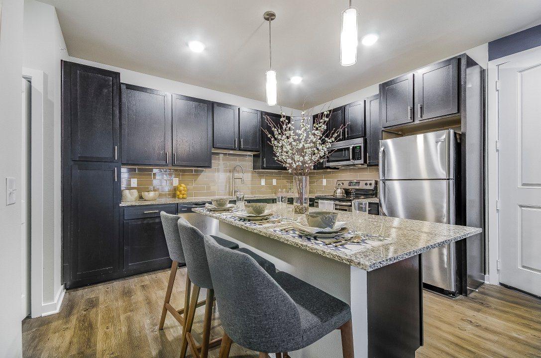 https://cdn.rentalbeast.com/listings/3890871_1589233848801.jpg.rbm