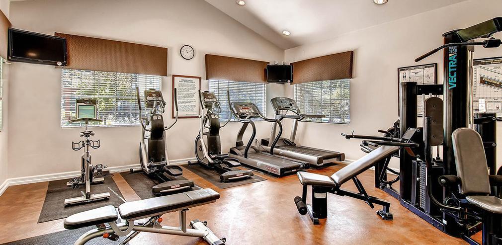https://cdn.rentalbeast.com/listings/3946971_1590754361385.jpg.rbm