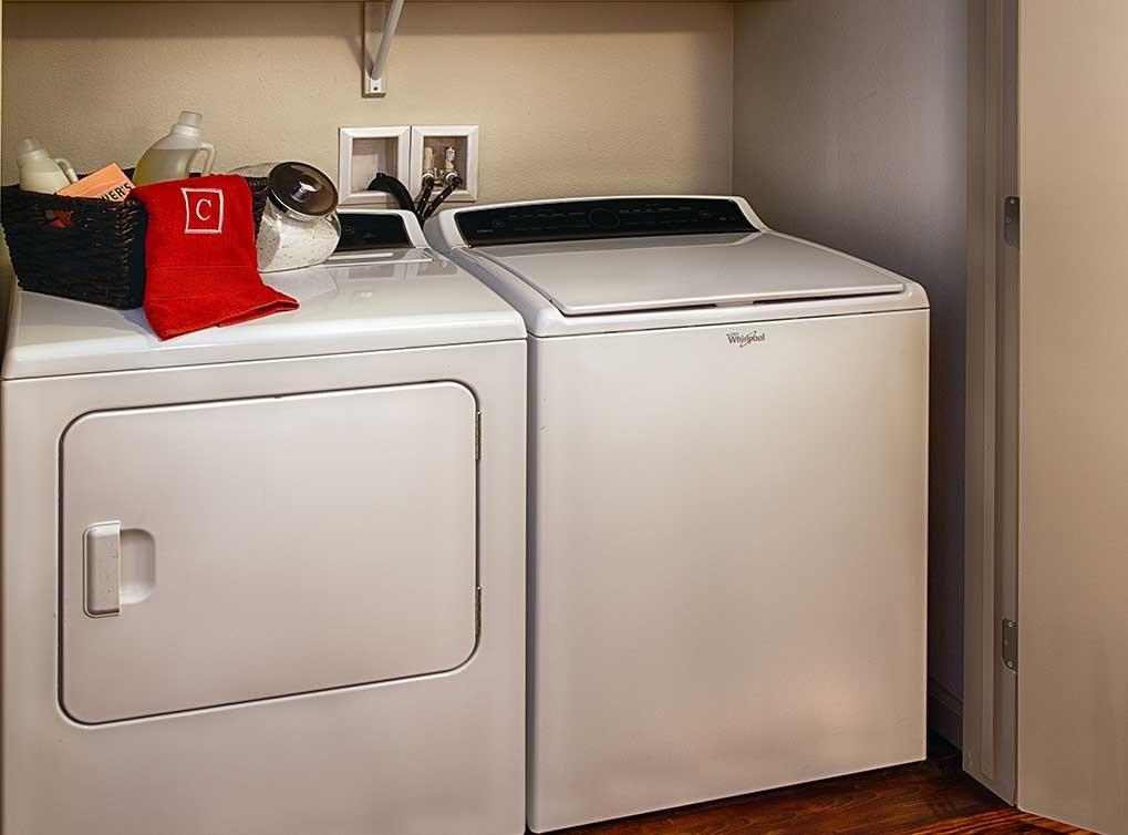 https://cdn.rentalbeast.com/listings/3968005_1591351697916.jpg.rbm
