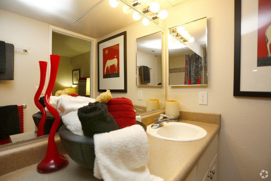 https://cdn.rentalbeast.com/listings/3983146_1591813523923.jpg.rbm