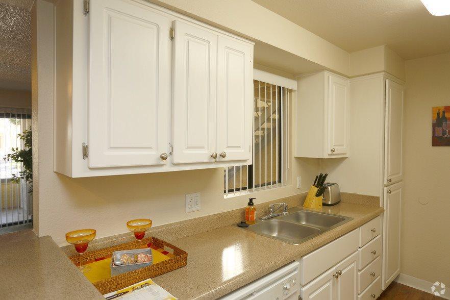 https://cdn.rentalbeast.com/listings/3983146_1591813524185.jpg.rbm