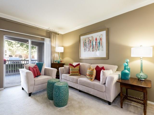 https://cdn.rentalbeast.com/listings/3993751_1592228540218.jpg.rbm