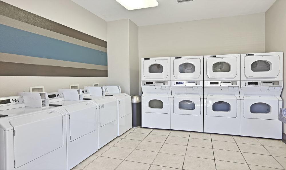 https://cdn.rentalbeast.com/listings/4006421_1592547225389.jpg.rbm