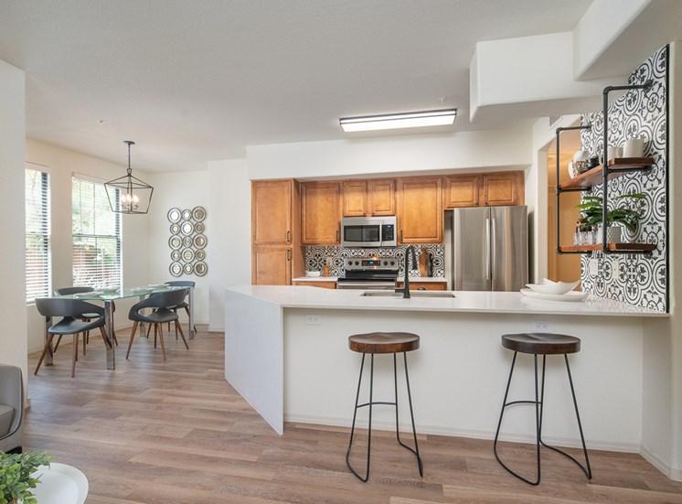 https://cdn.rentalbeast.com/listings/4118352_1594894358737.jpg.rbm