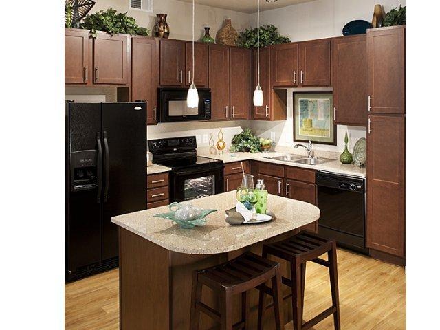 https://cdn.rentalbeast.com/listings/4152352_1595825432118.jpg.rbm
