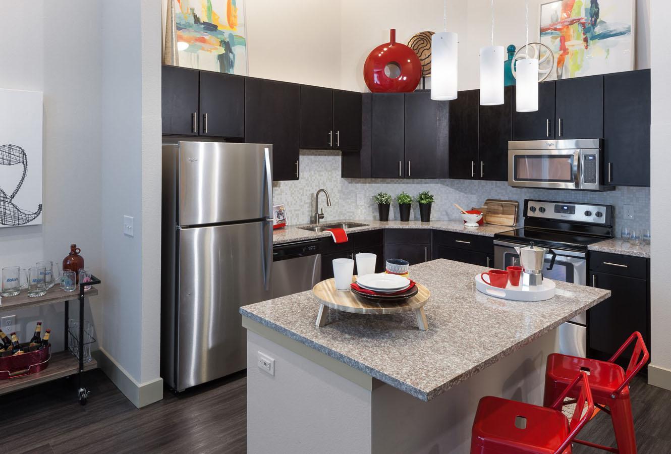 https://cdn.rentalbeast.com/listings/4245703_1597818668272.jpg.rbm