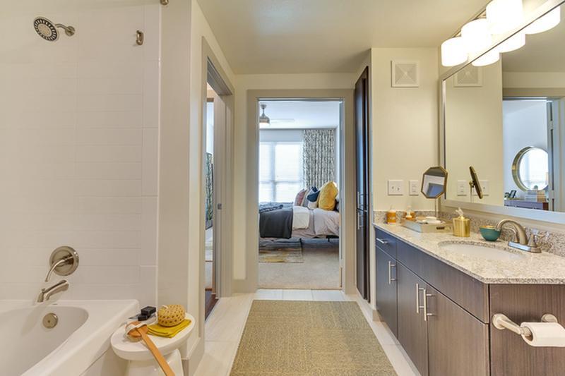 https://cdn.rentalbeast.com/listings/4251217_1597916855610.jpg.rbm