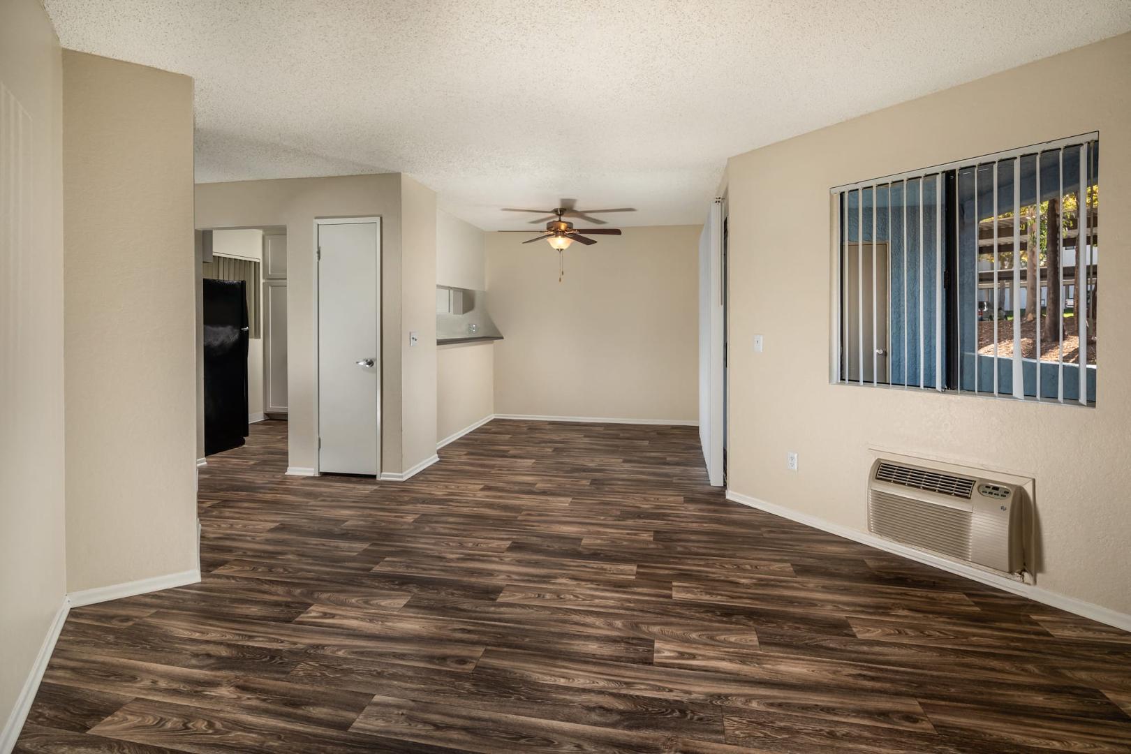 https://cdn.rentalbeast.com/listings/4286690_1599016088702.jpg.rbm