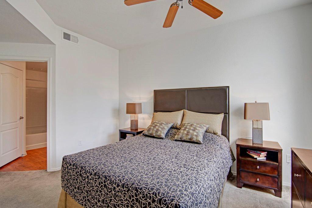 https://cdn.rentalbeast.com/listings/4318764_1599464365543.jpg.rbm