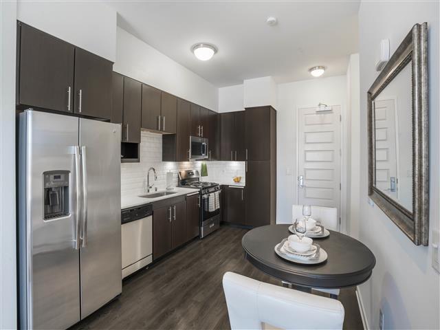 https://cdn.rentalbeast.com/listings/4321284_1599544190781.jpg.rbm